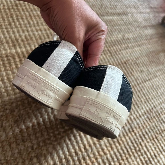 Converse - Picture 3 of 5